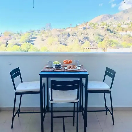 Piso Cerca A La Playa Con Piscina Y Vistas Al Mar Apartamento *