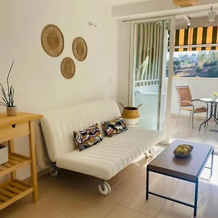 Piso Cerca A La Playa Con Piscina Y Vistas Al Mar * 베날마데나코스타